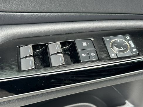 Used 2022 Lexus ES 300h w/ Premium Package FWD image 12