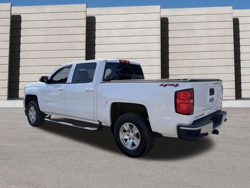 Used 2018 Chevrolet Silverado 1500 LT w/ All Star Edition AWD/4WD image 3