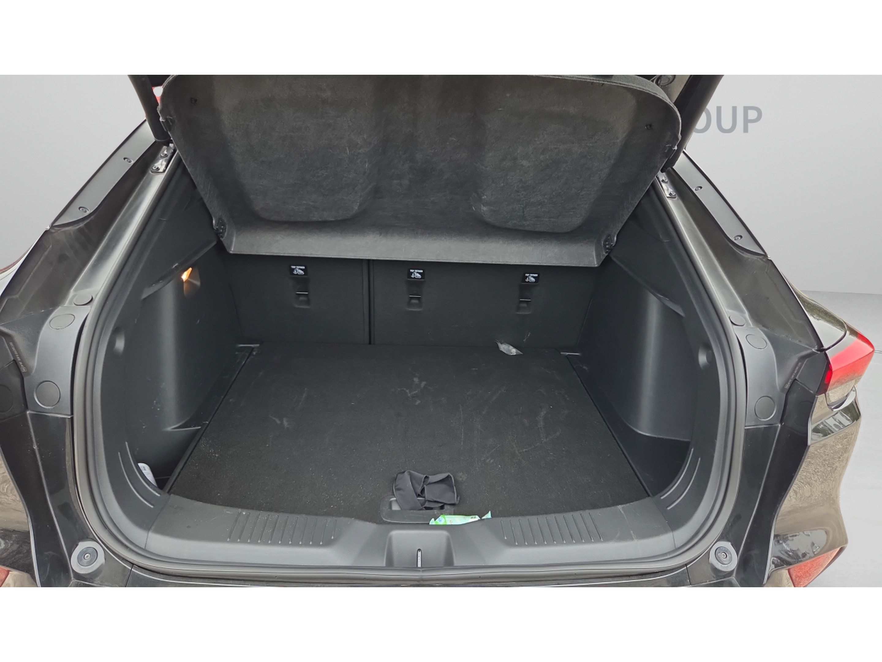 Used 2025 Buick Envista Sport Touring w/ Convenience I Package FWD image 13