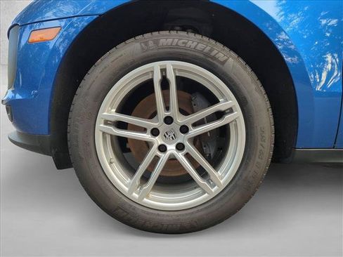 Used 2020 Porsche Macan AWD/4WD image 24