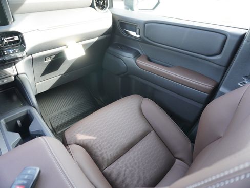 New 2026 Toyota Land Cruiser image 18