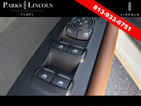 Certified 2022 Lincoln Nautilus Reserve image 16