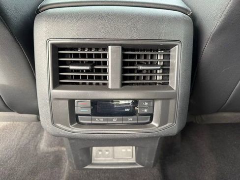 Used 2022 Volkswagen Atlas SE image 27