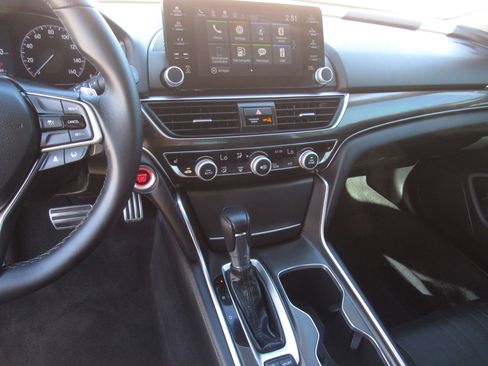 Used 2022 Honda Accord Sport Special Edition image 16