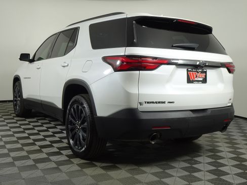 Used 2023 Chevrolet Traverse RS image 44