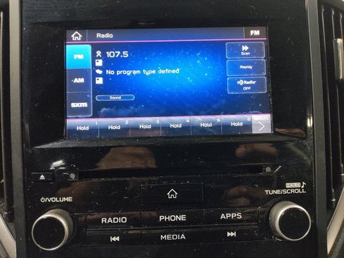 Used 2022 Subaru Forester Premium AWD/4WD image 25