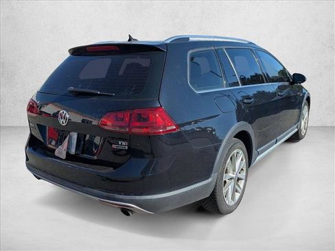 Used 2017 Volkswagen Golf Alltrack AWD/4WD image 5