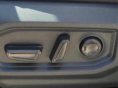 New 2026 Toyota Sequoia Platinum AWD/4WD image 19