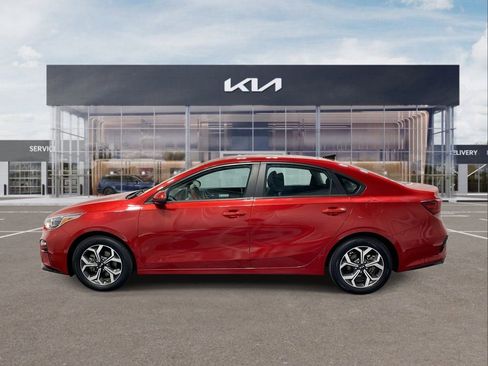 Used 2019 Kia Forte LXS image 5