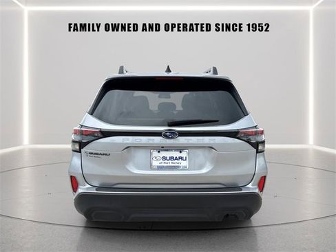 Certified 2025 Subaru Forester Premium image 5