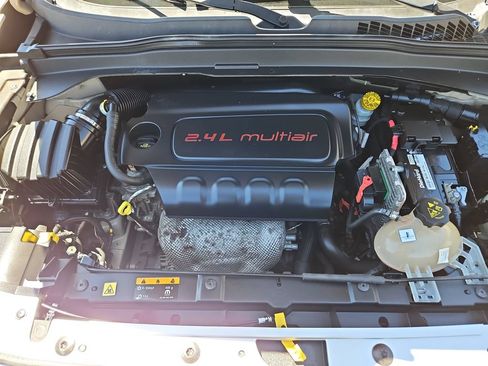 Used 2016 Jeep Renegade Limited AWD/4WD image 22