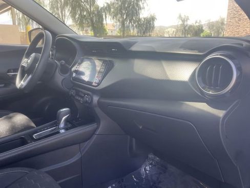Used 2021 Nissan Kicks SV FWD image 25