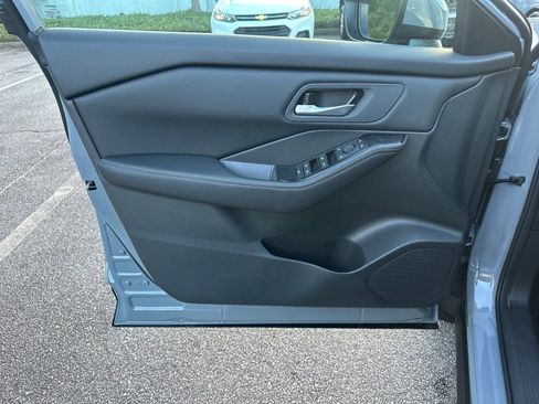 New 2026 Nissan Rogue SV FWD image 10