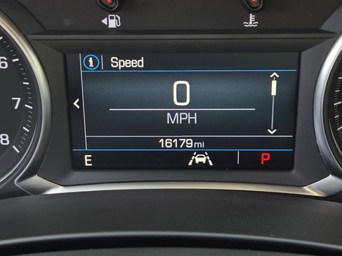 Used 2024 GMC Terrain SLE w/ Driver Convenience Package FWD image 19