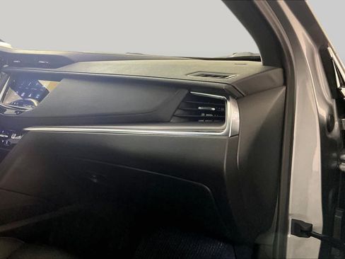 Used 2024 Cadillac XT5 Luxury FWD image 17