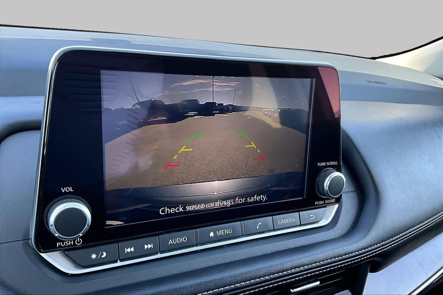 Used 2024 Nissan Rogue SV FWD image 27