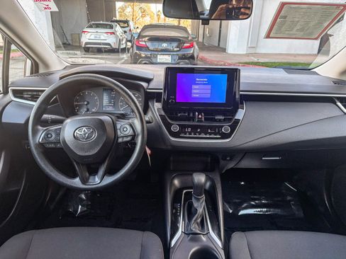 Certified 2025 Toyota Corolla LE image 15