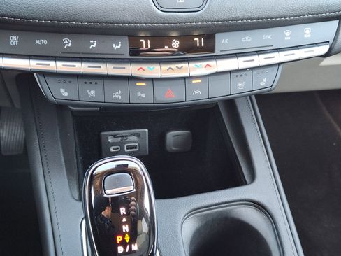 Certified 2023 Cadillac XT4 Premium Luxury w/ Technology Package image 18