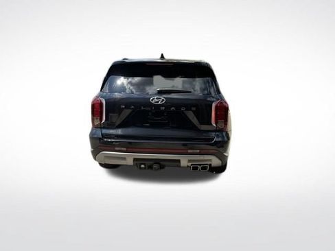 Used 2024 Hyundai Palisade Limited FWD image 4