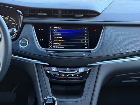 Certified 2025 Cadillac XT5 Premium Luxury image 12