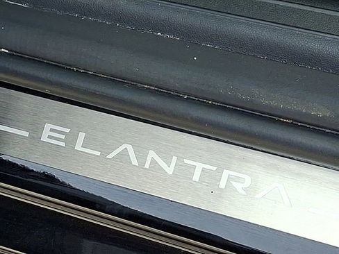 Certified 2026 Hyundai Elantra SE image 30