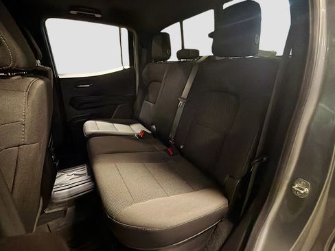 Used 2025 Chevrolet Colorado LT image 27