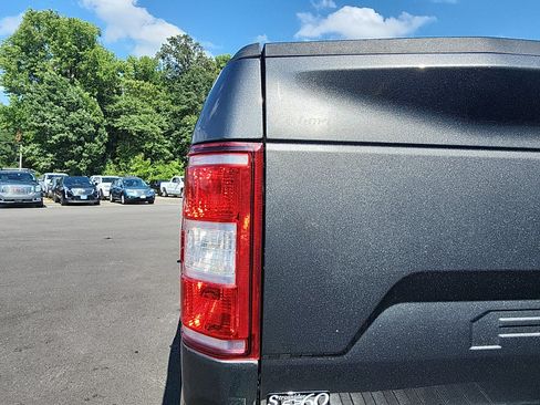 Used 2019 Ford F150 XLT w/ Equipment Group 302A Luxury AWD/4WD image 13
