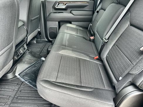 New 2026 GMC Sierra 2500 SLE w/ SLE Value Package; AWD/4WD image 16