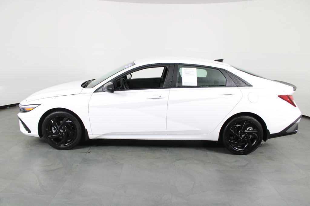 Certified 2026 Hyundai Elantra Sport FWD image 14