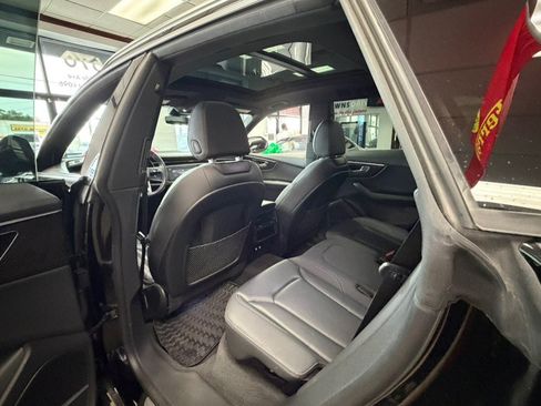 Used 2021 Audi Q8 Premium Plus w/ Premium Plus Package AWD/4WD image 34