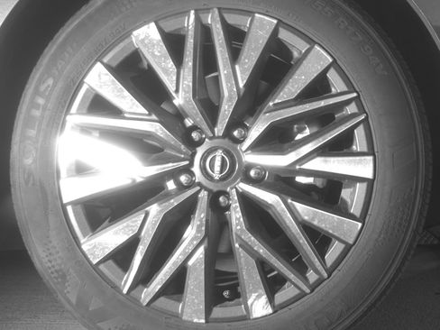 Used 2025 Nissan Altima 2.5 SV image 13