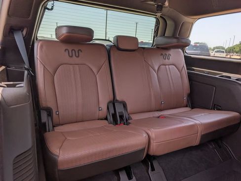 Used 2022 Ford Expedition King Ranch AWD/4WD image 30