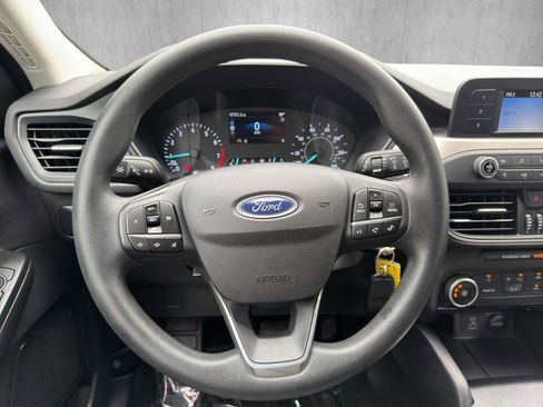 Used 2022 Ford Escape S AWD/4WD image 12