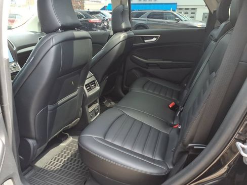 Certified 2024 Ford Edge SEL w/ Convenience Package AWD/4WD image 10