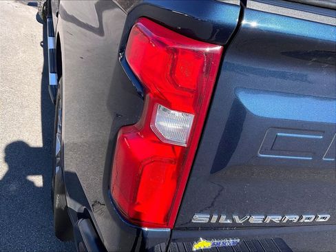 Used 2021 Chevrolet Silverado 1500 High Country w/ Technology Package image 34