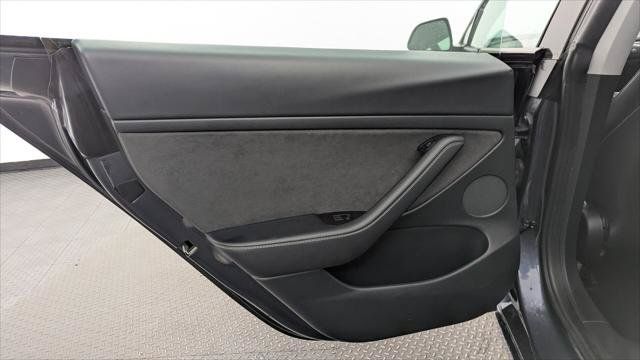 Used 2021 Tesla Model 3 Standard Range Plus RWD image 14