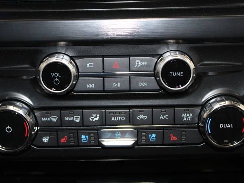 New 2026 Ford F250 Lariat w/ Black Appearance Package AWD/4WD image 41