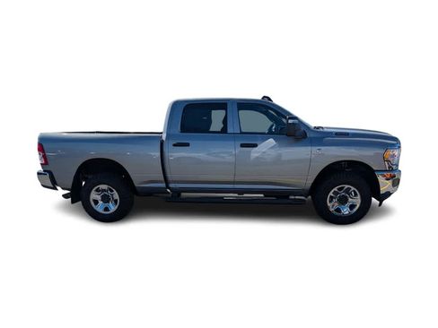 Used 2024 RAM 3500 Tradesman w/ Chrome Appearance Group AWD/4WD image 4