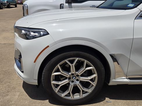Used 2019 BMW X7 xDrive40i w/ Cold Weather Package AWD/4WD image 8