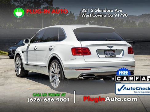 Used 2018 Bentley Bentayga Mulliner AWD/4WD image 2