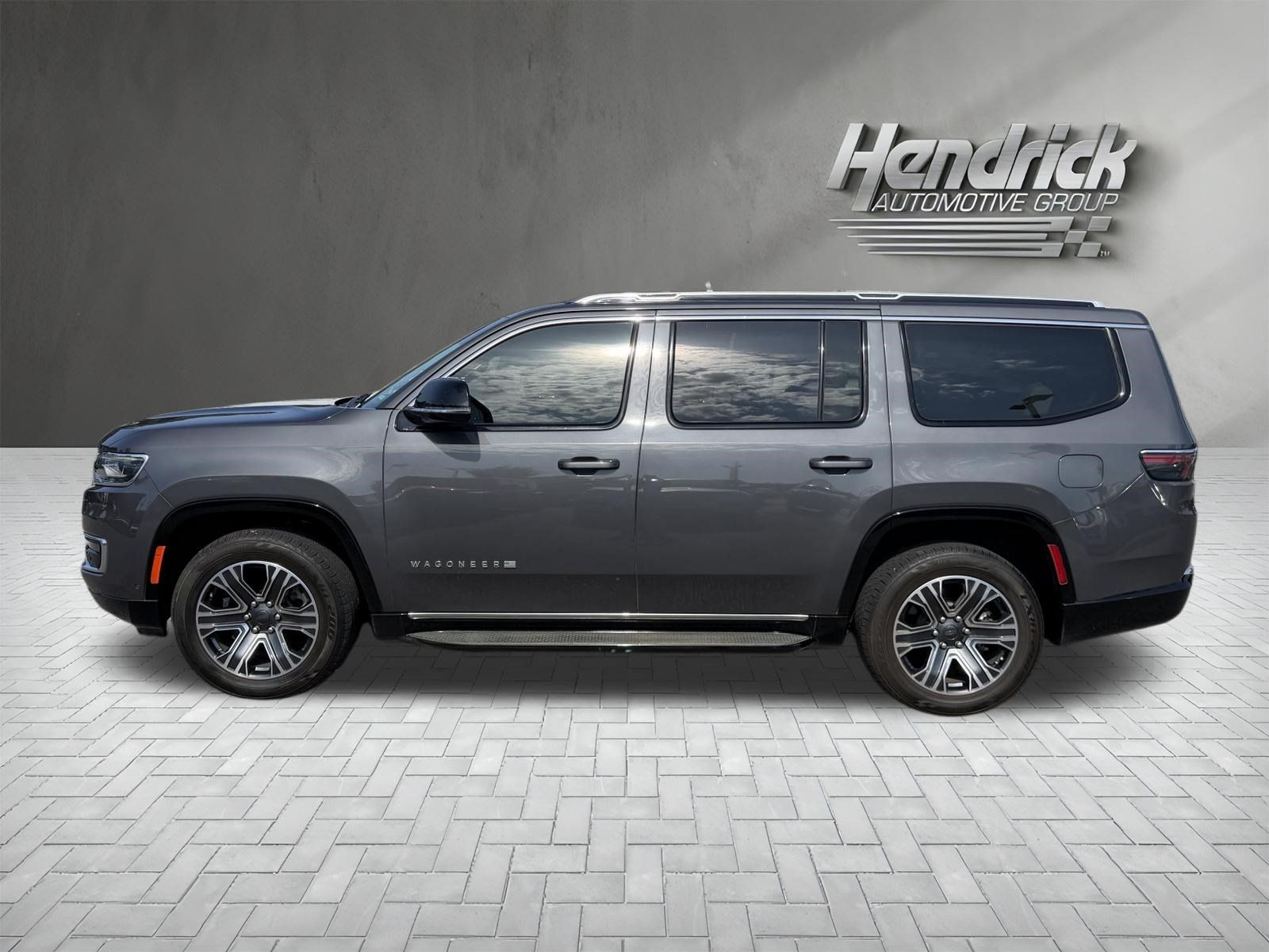 Used 2023 Jeep Wagoneer 2WD w/ Premium Group I image 7