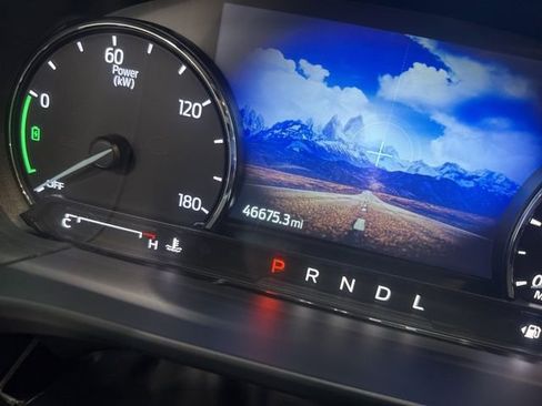 Used 2022 Ford Escape SE image 32