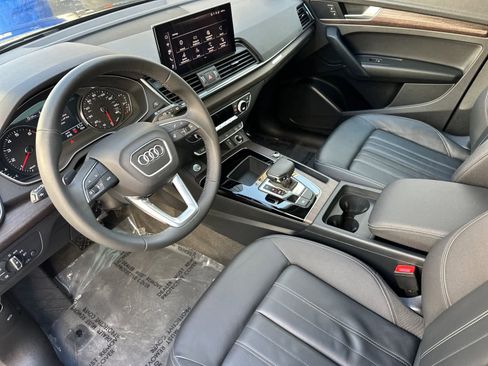 Used 2023 Audi Q5 2.0T Premium w/ Convenience Package AWD/4WD image 11