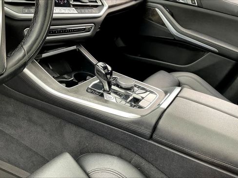 Used 2022 BMW X5 xDrive40i w/ Climate Comfort Package image 18