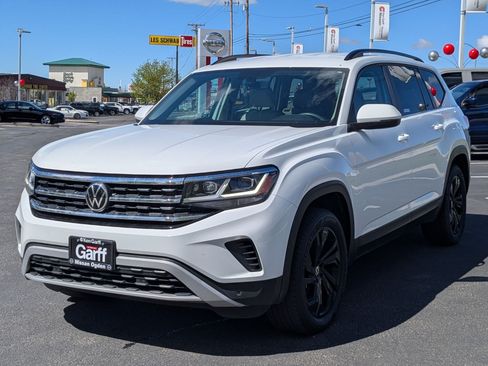Used 2022 Volkswagen Atlas SE w/ Black Wheel Package AWD/4WD image 10