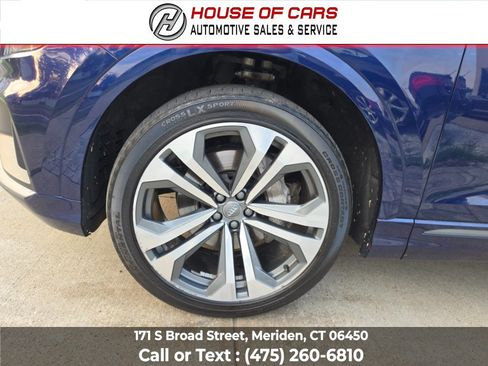 Used 2020 Audi Q8 Premium Plus AWD/4WD image 19
