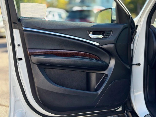Used 2020 Acura MDX SH-AWD image 12