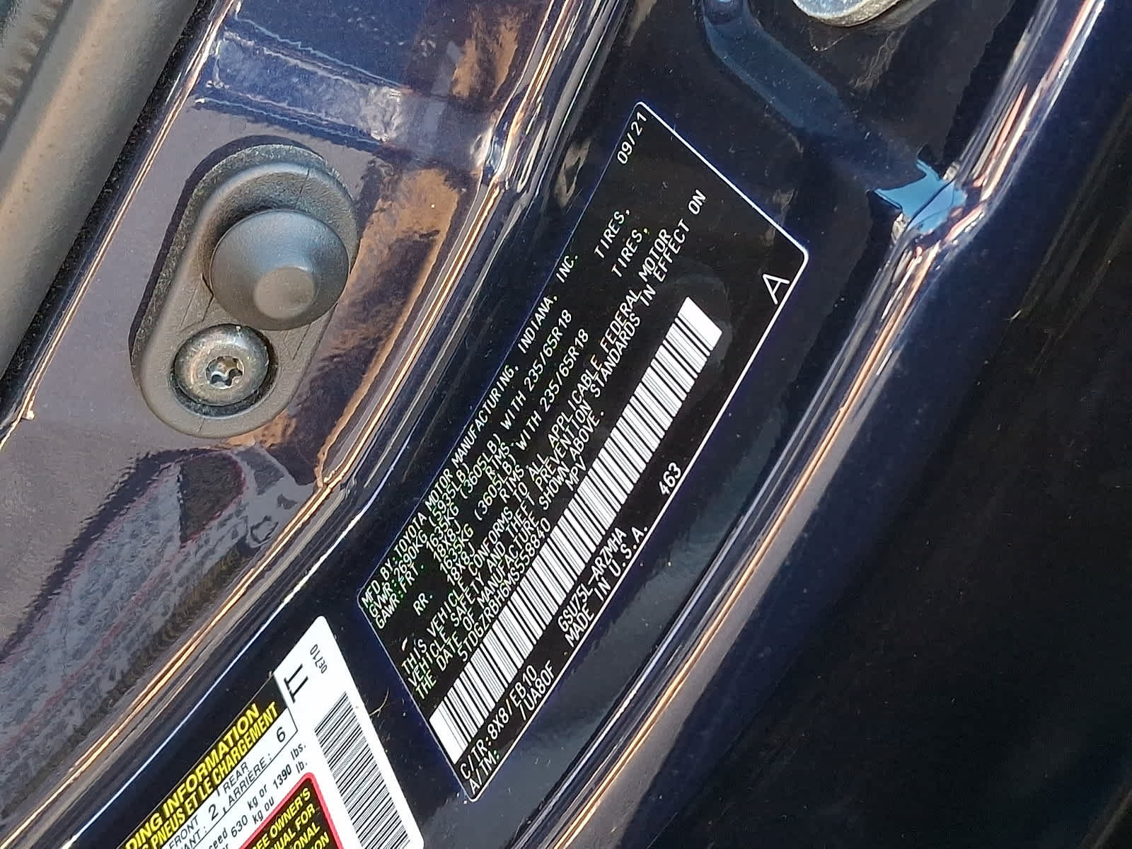 Certified 2021 Toyota Highlander XLE AWD/4WD image 31