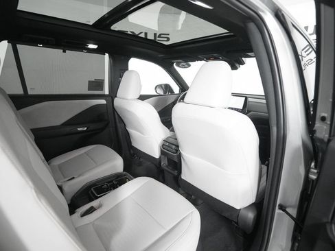 Certified 2025 Lexus TX 350 AWD w/ Technology Package image 18