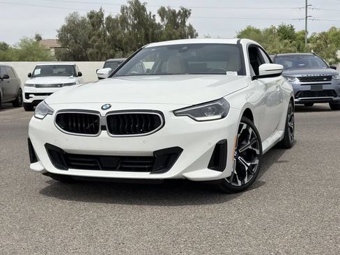 Used 2026 BMW 230i Coupe w/ Convenience Package RWD image 3